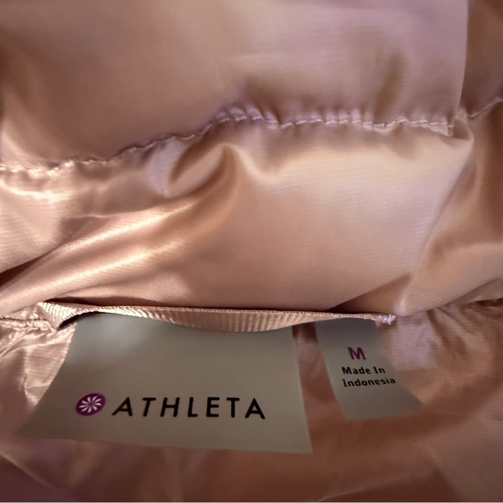 Athleta | Downabout Funnel Neck Puffer Vest - Picture 10 of 12